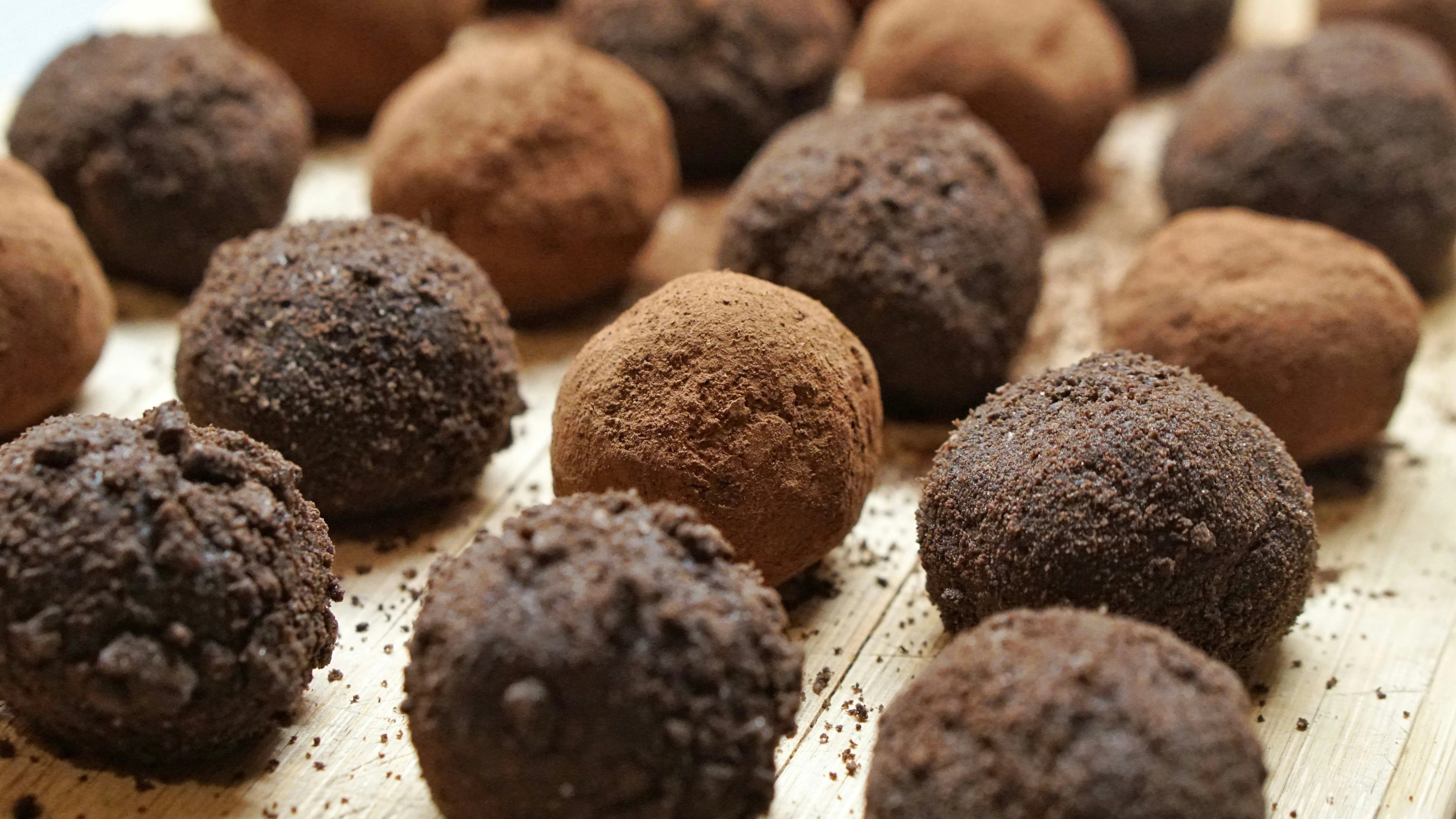 Raw Honey & Dark Chocolate Truffles