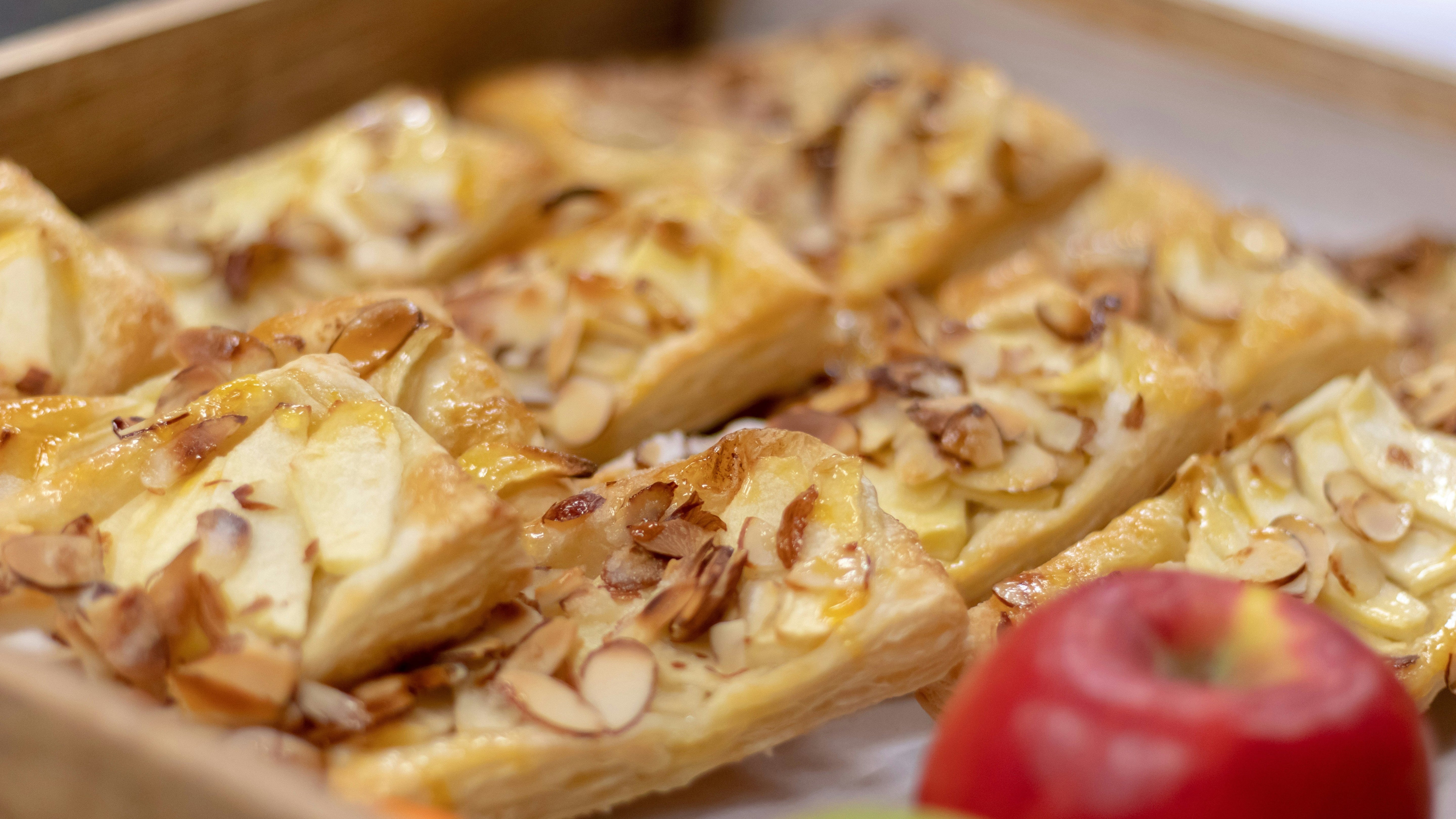 Easy Apple Honey Pastry