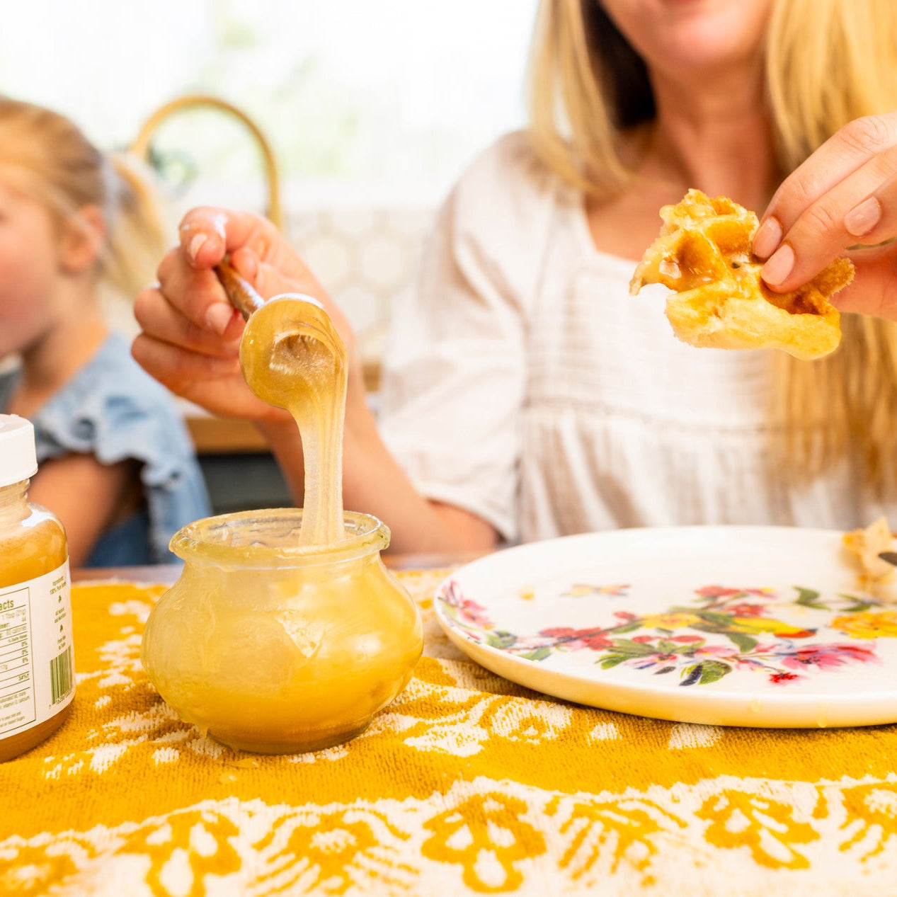 2lb Raw Honey FREE SHIPPING